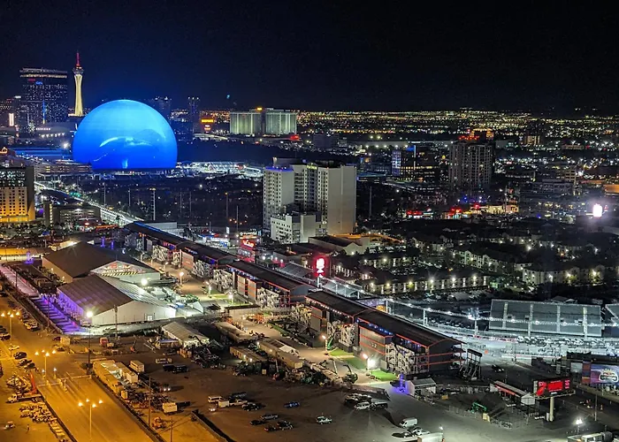 Penthouse Suite With Strip View At The Signature At Mgm Grand Las Vegas