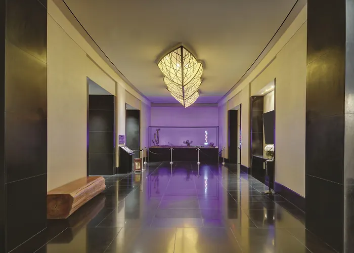 Delano Las Vegas by Suiteness