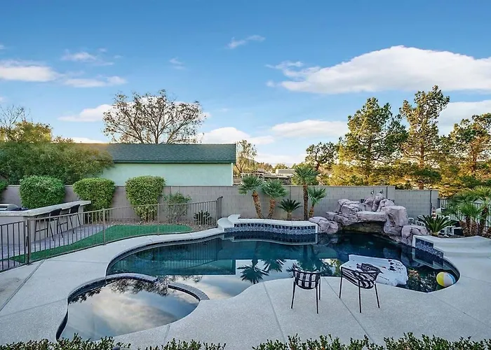 8000Sf 7Br Villa Casita Pool Spa Gym & Games