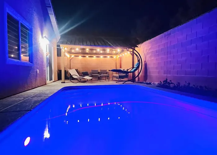 Family Friendly Contemporary House With Pool